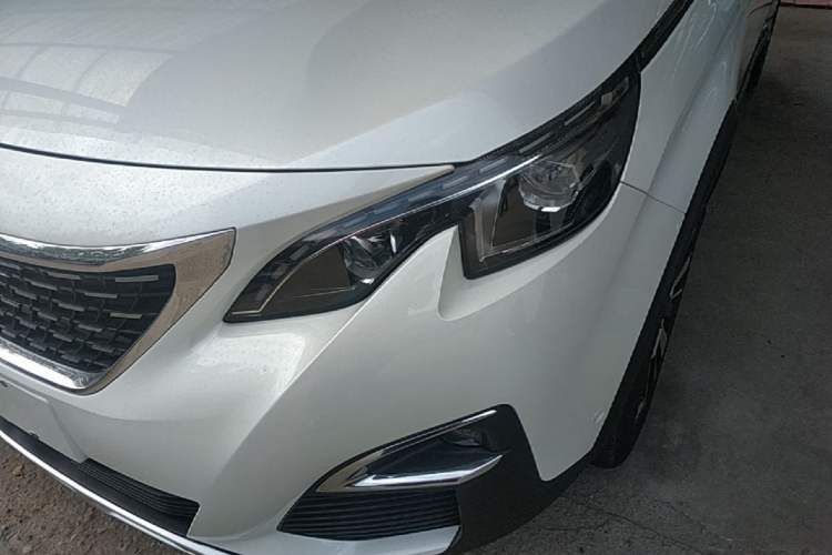 Used Peugeot 5008 2017 380THP 7-Seater Luxury GT Edition Left Front Headlight