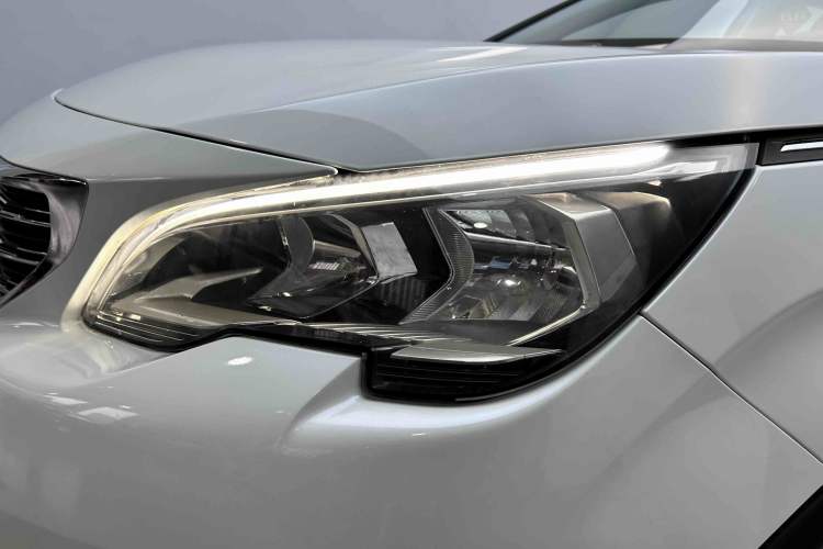 Used Peugeot 5008 2017 380THP 7-Seater Elite Edition Left Front Headlight