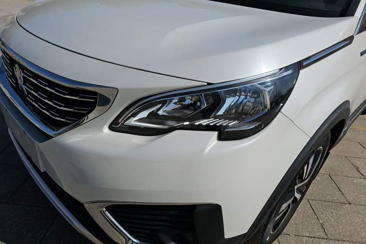 Used Peugeot 5008 2017 380THP 7-Seater Elite Edition Left Front Headlight