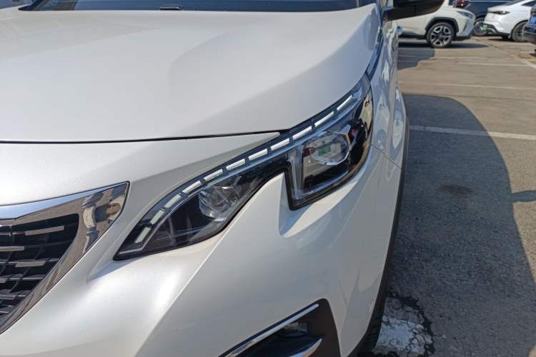 Used Peugeot 5008 2017 380THP 7-Seater Luxury GT Edition Left Front Headlight