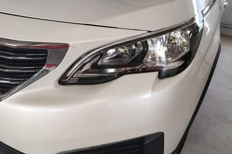 Used Peugeot 5008 2017 350THP 7-Seater Elite Edition Left Front Headlight