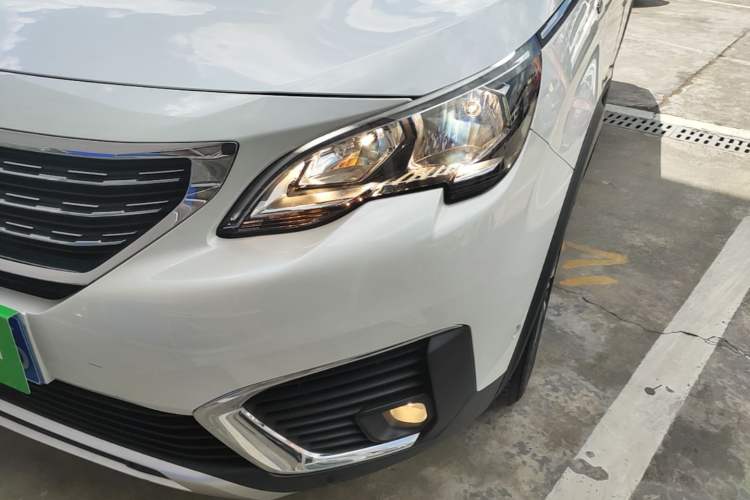 Used Peugeot 5008 2017 350THP 7-Seater Elite Edition Left Front Headlight