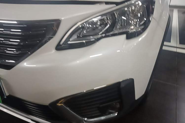 Used Peugeot 5008 2017 350THP 7-Seater Elite Edition Left Front Headlight