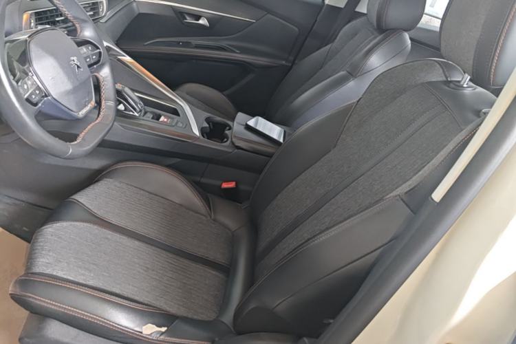 Used Peugeot 5008 2017 380THP 7-Seater Elite Edition Left Front Seat