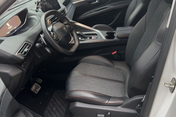 Used Peugeot 5008 2017 350THP 7-Seater Elite Edition Left Front Seat