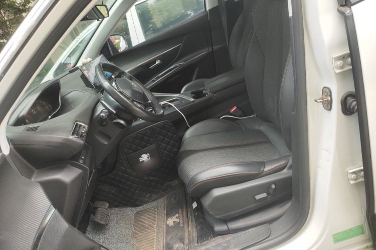 Used Peugeot 5008 2017 350THP 7-Seater Elite Edition Left Front Seat
