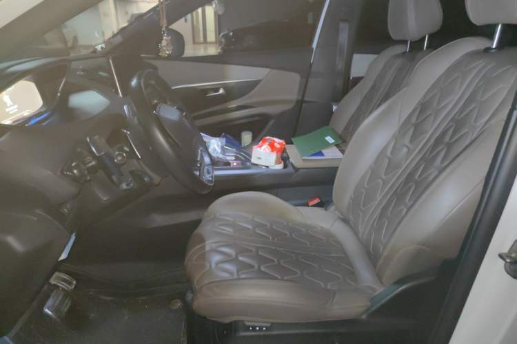 Used Peugeot 5008 2017 380THP 7-Seater Luxury GT Edition Left Front Seat