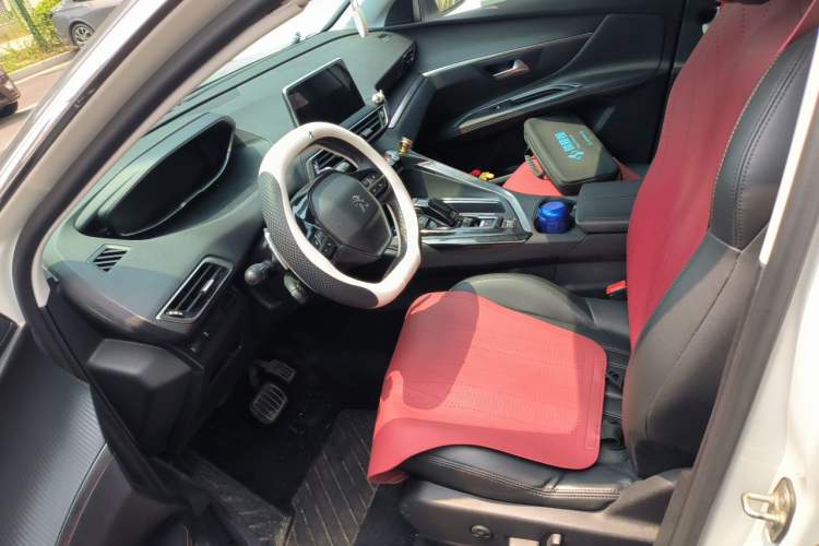 Used Peugeot 5008 2017 380THP 7-Seater Boundary-Free Edition Left Front Seat