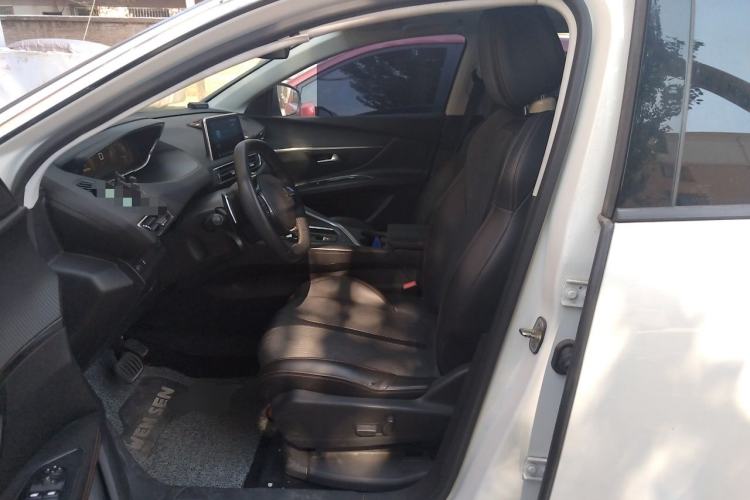 Used Peugeot 5008 2017 380THP 7-Seater Elite Edition Left Front Seat