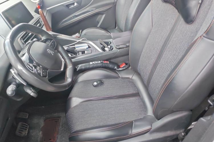 Used Peugeot 5008 2017 350THP 7-Seater Elite Edition Left Front Seat