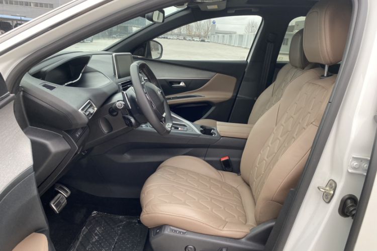 Used Peugeot 5008 2017 380THP 7-Seater Luxury GT Edition Left Front Seat