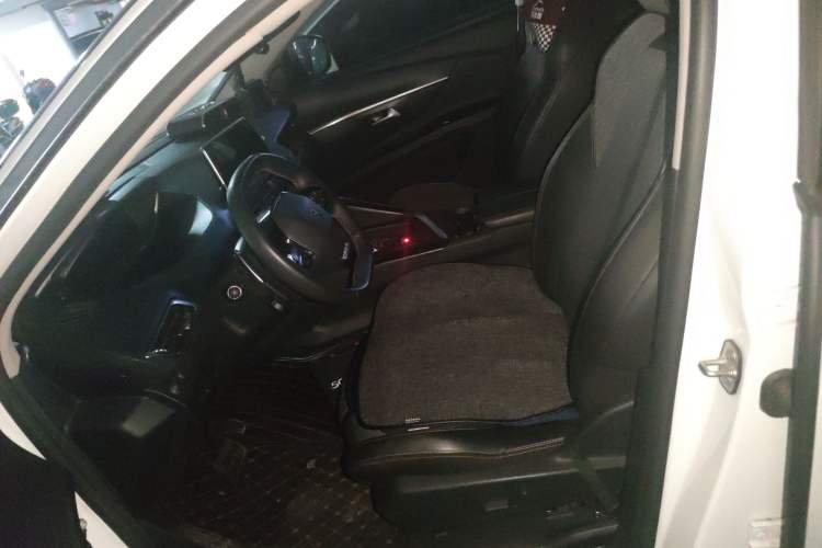 Used Peugeot 5008 2017 380THP 7-Seater Elite Edition Left Front Seat