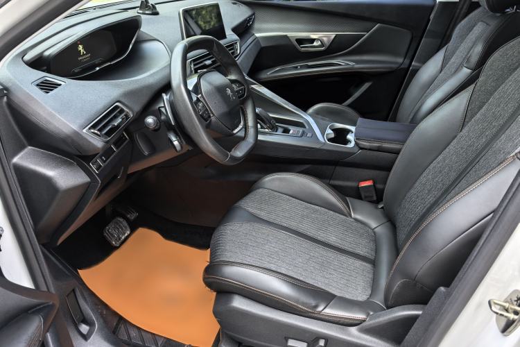 Used Peugeot 5008 2017 380THP 7-Seater Elite Edition Left Front Seat