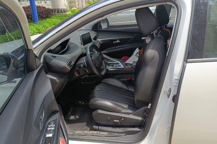Used Peugeot 5008 2017 380THP 7-Seater Boundary-Free Edition Left Front Seat