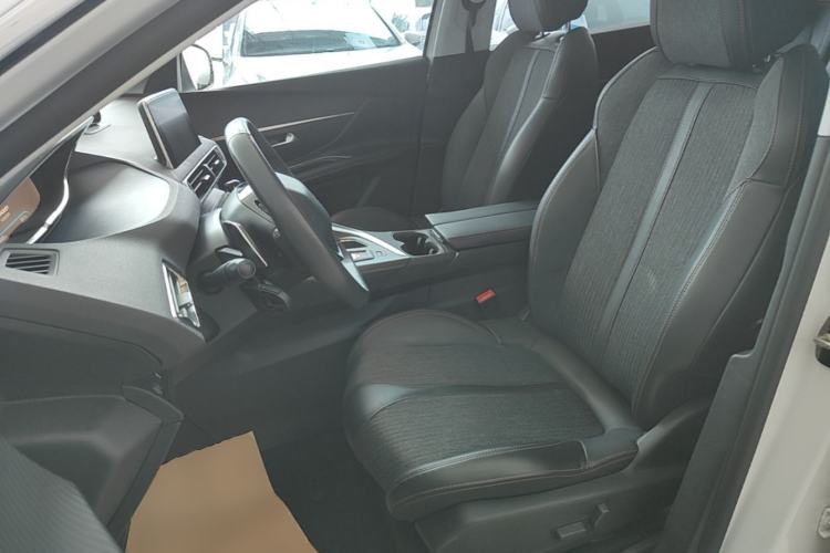 Used Peugeot 5008 2017 350THP 7-Seater Elite Edition Left Front Seat