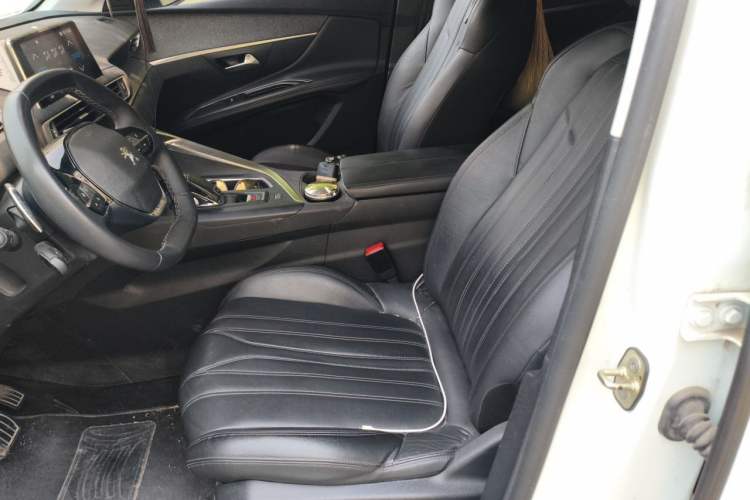 Used Peugeot 5008 2017 380THP 7-Seater Luxury Edition Left Front Seat