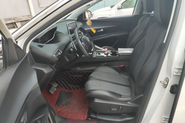 Used Peugeot 5008 2017 350THP 7-Seater Elite Edition Left Front Seat