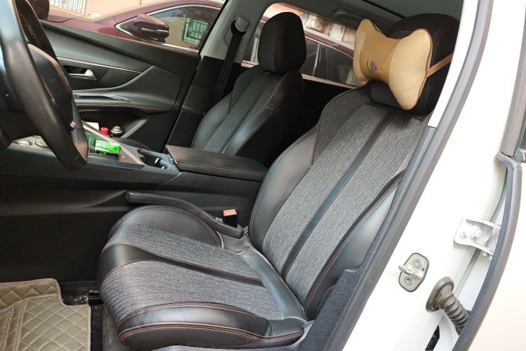 Used Peugeot 5008 2017 350THP 7-Seater Elite Edition Left Front Seat