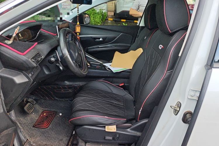 Used Peugeot 5008 2017 380THP 7-Seater Elite Edition Left Front Seat