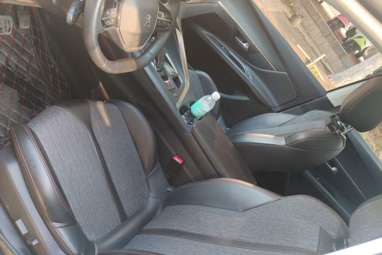 Used Peugeot 5008 2017 350THP 7-Seater Elite Edition Left Front Seat