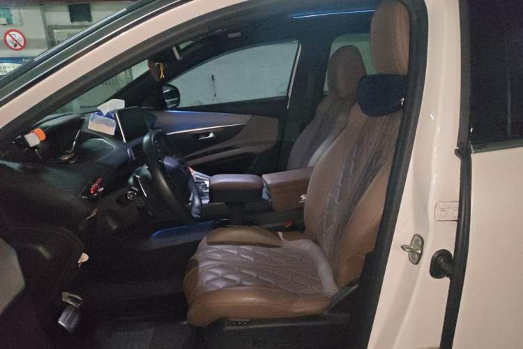 Used Peugeot 5008 2017 380THP 7-Seater Luxury GT Edition Left Front Seat