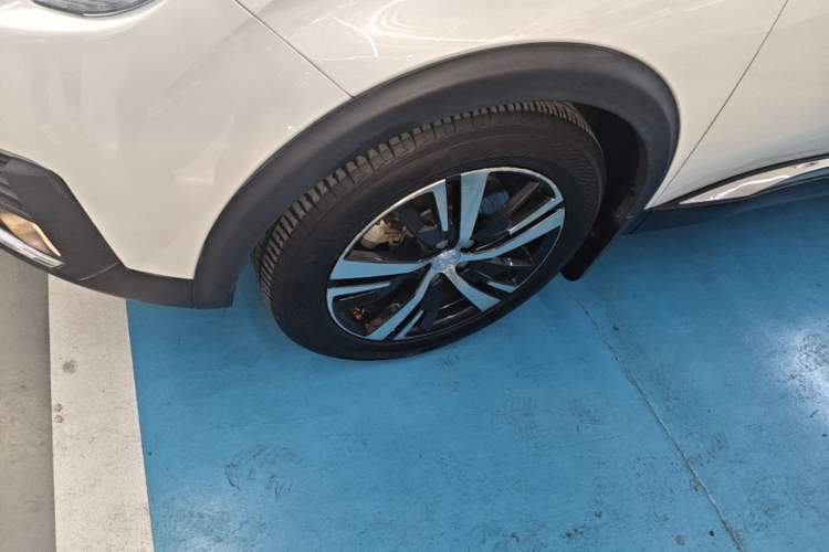 Used Peugeot 5008 2017 380THP 7-Seater Elite Edition Left Front Wheel Hub