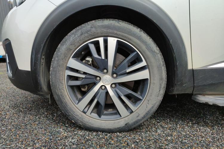 Used Peugeot 5008 2017 350THP 7-Seater Elite Edition Left Front Wheel Hub