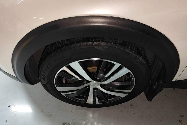 Used Peugeot 5008 2017 380THP 7-Seater Elite Edition Left Front Wheel Hub