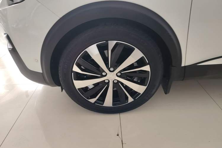 Used Peugeot 5008 2017 380THP 7-Seater Luxury GT Edition Left Front Wheel Hub