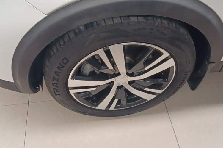 Used Peugeot 5008 2017 380THP 5-Seater Elite Edition Left Front Wheel Hub