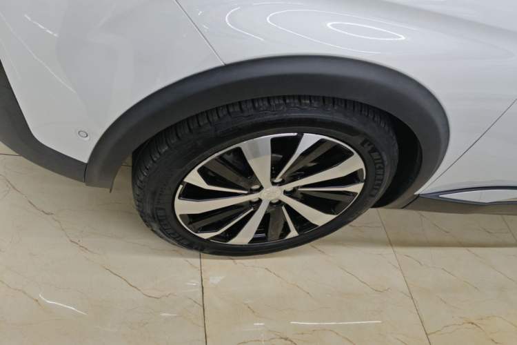 Used Peugeot 5008 2017 380THP 7-Seater Luxury GT Edition Left Front Wheel Hub