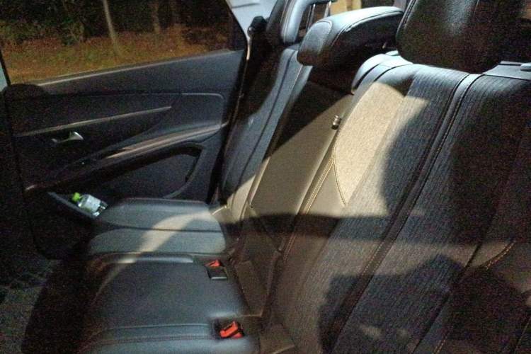 Used Peugeot 5008 2017 350THP 7-Seater Elite Edition Left Rear Seat