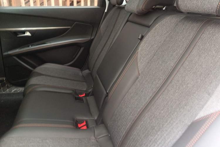 Used Peugeot 5008 2017 380THP 7-Seater Elite Edition Left Rear Seat