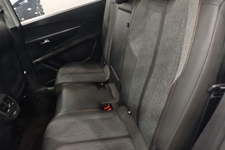 Used Peugeot 5008 2017 380THP 7-Seater Elite Edition Left Rear Seat
