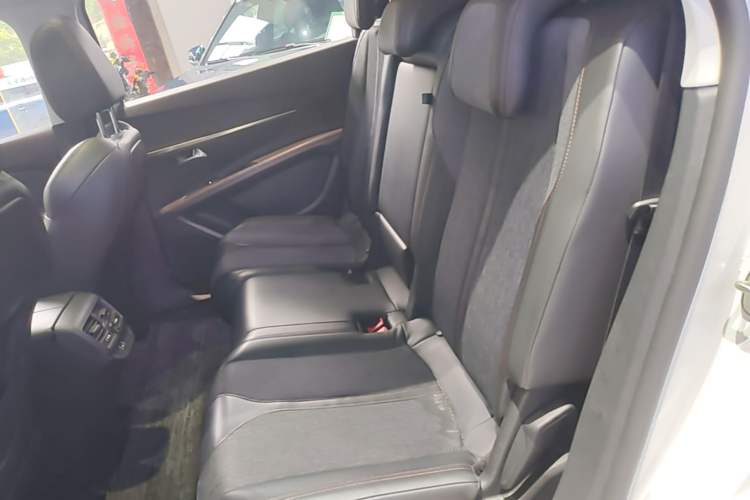Used Peugeot 5008 2017 380THP 7-Seater Elite Edition Left Rear Seat
