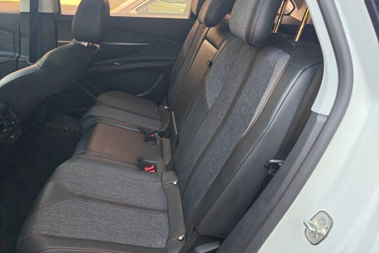 Used Peugeot 5008 2017 380THP 5-Seater Elite Edition Left Rear Seat