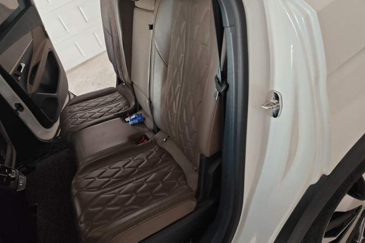 Used Peugeot 5008 2017 380THP 7-Seater Luxury GT Edition Left Rear Seat