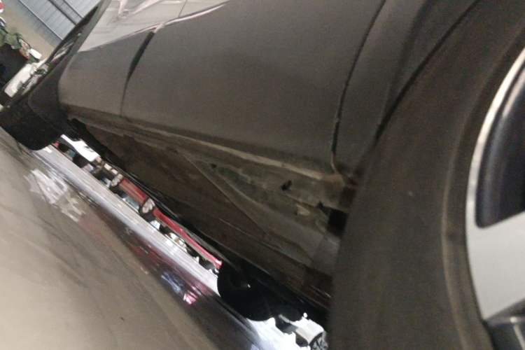 Used Peugeot 5008 2017 350THP 5-Seat Elite Edition Left Side Sill