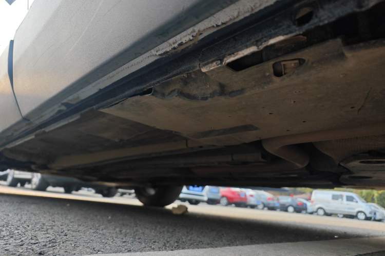 Used Peugeot 5008 2017 350THP 7-Seater Elite Edition Left Side Sill