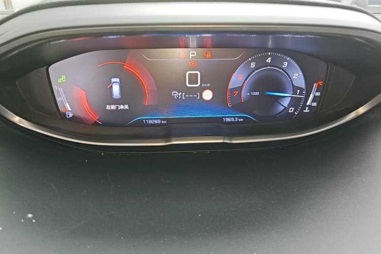 Used Peugeot 5008 2017 380THP 7-Seater Luxury GT Edition Odometer Close Up
