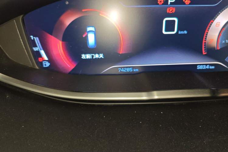 Used Peugeot 5008 2017 350THP 7-Seater Elite Edition Odometer Close Up