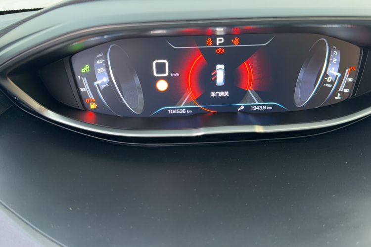 Used Peugeot 5008 2017 380THP 7-Seater Luxury GT Edition Odometer Close Up