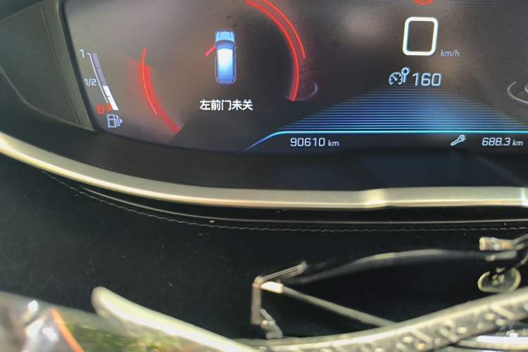 Used Peugeot 5008 2017 350THP 7-Seater Elite Edition Odometer Close Up