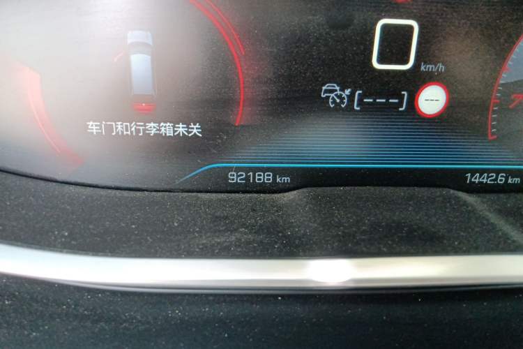 Used Peugeot 5008 2017 380THP 7-Seater Luxury GT Edition Odometer Close Up