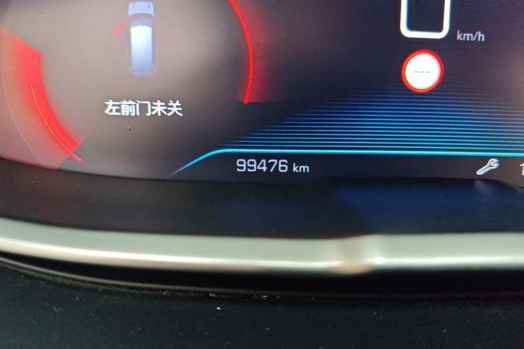 Used Peugeot 5008 2017 380THP 7-Seater Luxury GT Edition Odometer Close Up