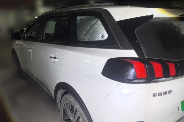 Used Peugeot 5008 2017 380THP 7-Seater Elite Edition Rear Left 45 Deg