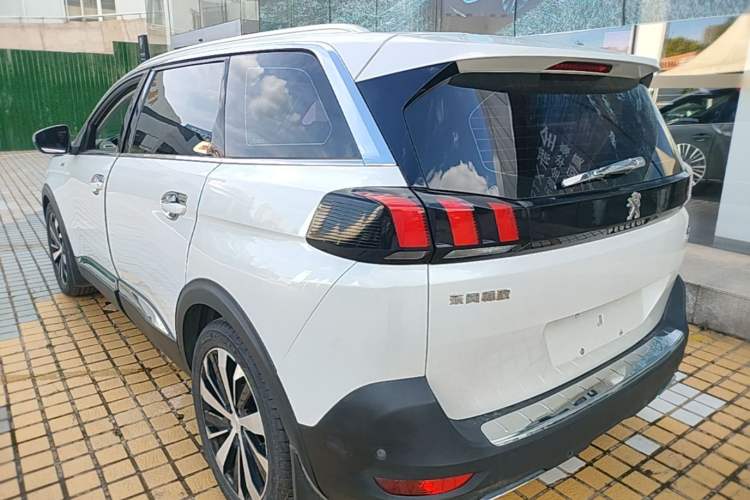 Used Peugeot 5008 2017 380THP 7-Seater Luxury Edition Rear Left 45 Deg