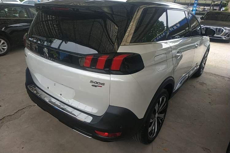 Used Peugeot 5008 2017 380THP 7-Seater Luxury GT Edition Rear Right 45 Deg