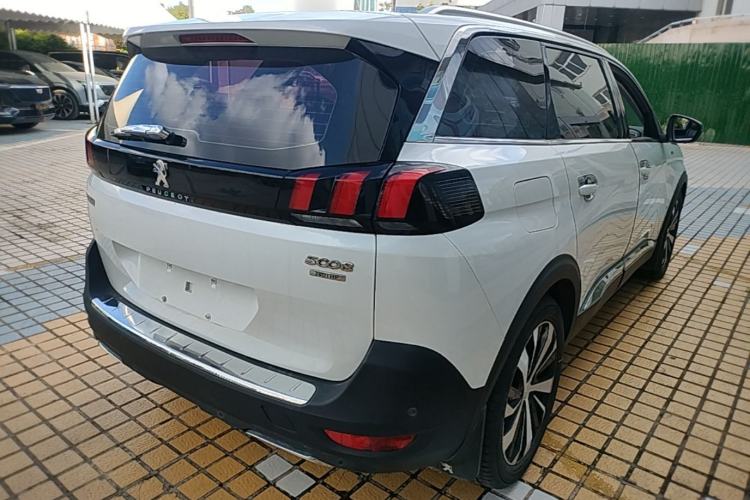 Used Peugeot 5008 2017 380THP 7-Seater Luxury Edition Rear Right 45 Deg