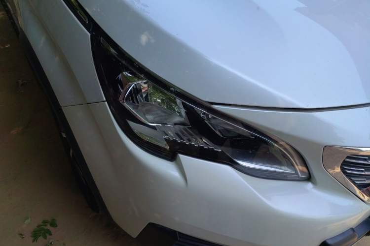Used Peugeot 5008 2017 380THP 7-Seater Elite Edition Right Front Headlight